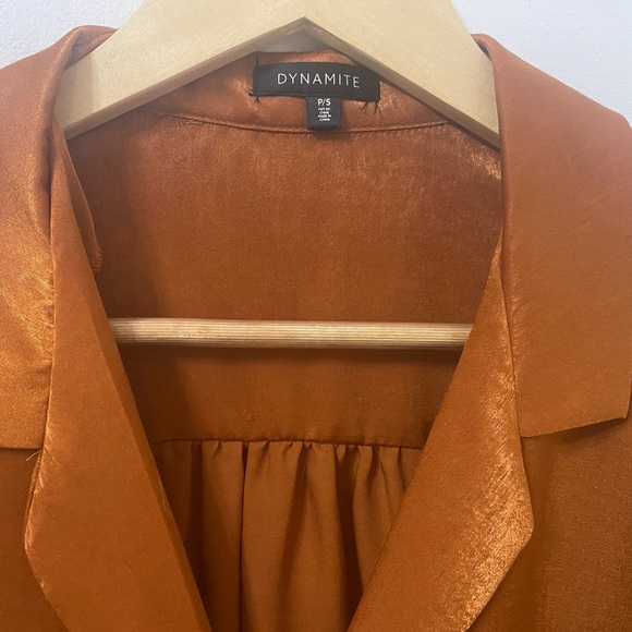 Dynamite : women’s satin shirt - Picture 2 of 4